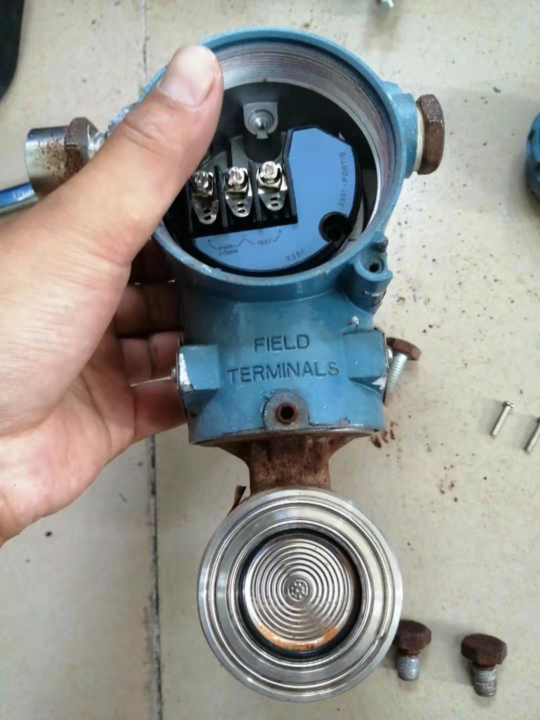 電容差壓91深夜福利网拆卸查看內部結構